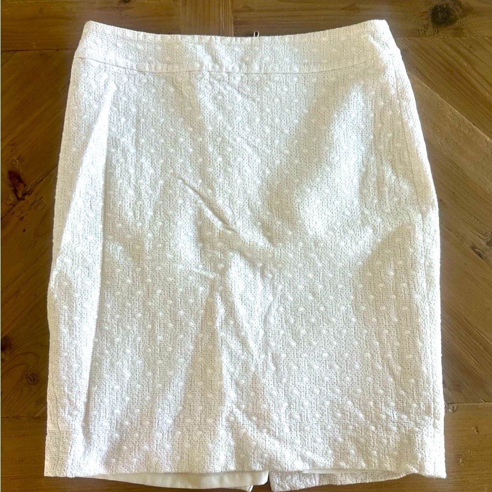 Ann Taylor Elegant White Pencil/Mini Skirt